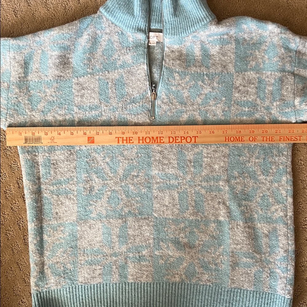 LOFT Snowflake Blue Gray Turtleneck Half Zip Cozy Oversized Sweater Sz M - Picture 6 of 7